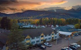 Hudson Bay Lodge Smithers 4*